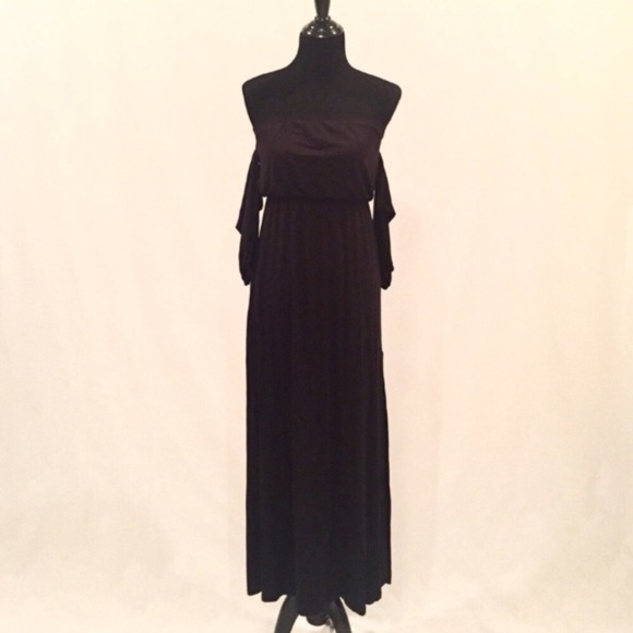 Go Couture Black Off-The-Shoulder Maxi Dress - Picture 5 of 5